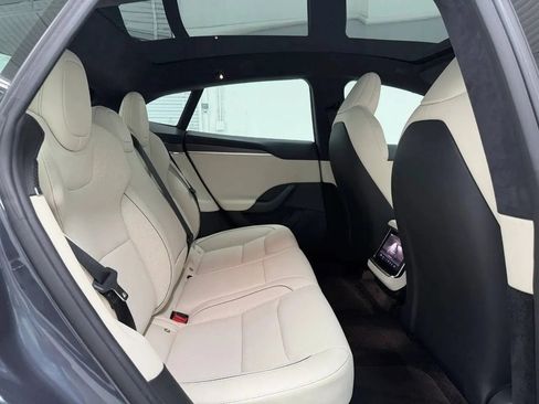 Used 2021 Tesla Model S Plaid AWD/4WD image 15