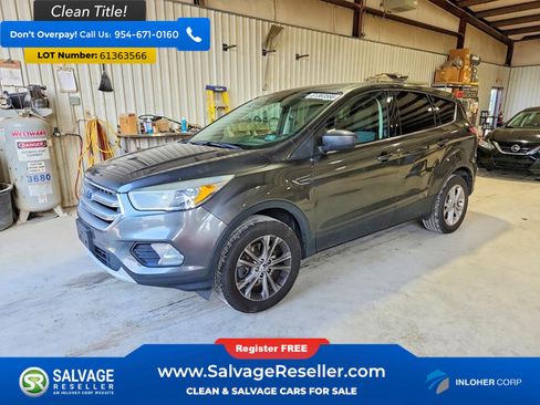 Used 2017 Ford Escape SE AWD/4WD image 1