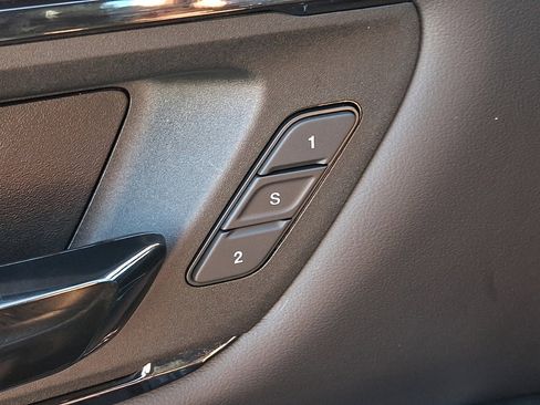 Certified 2023 RAM 1500 Limited w/ Bed Utility Group image 32