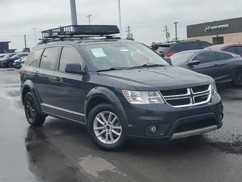 Used 2018 Dodge Journey SXT w/ Connectivity Group FWD image 33