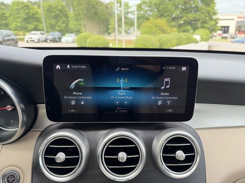 Used 2020 Mercedes-Benz GLC 300 image 26