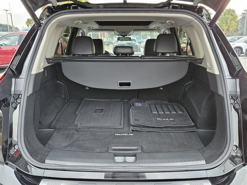 Used 2024 Nissan Rogue SV w/ SV Premium Package image 6