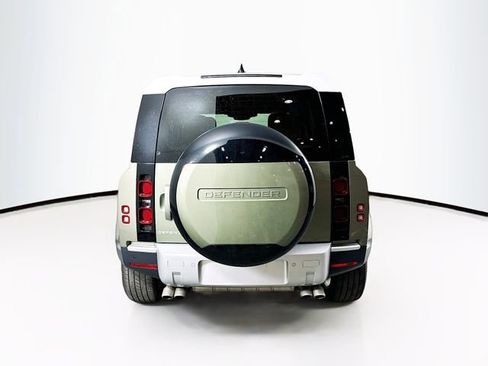 Used 2024 Land Rover Defender 110 SE AWD/4WD image 30