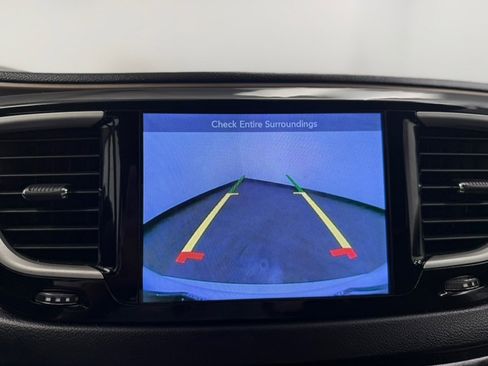 Used 2017 Chrysler Pacifica Touring w/ Tire & Wheel Group FWD image 60