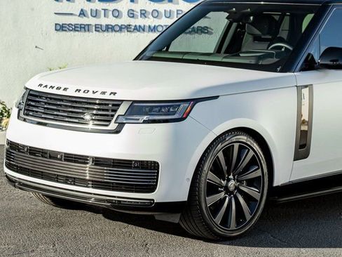 Used 2024 Land Rover Range Rover SV image 2