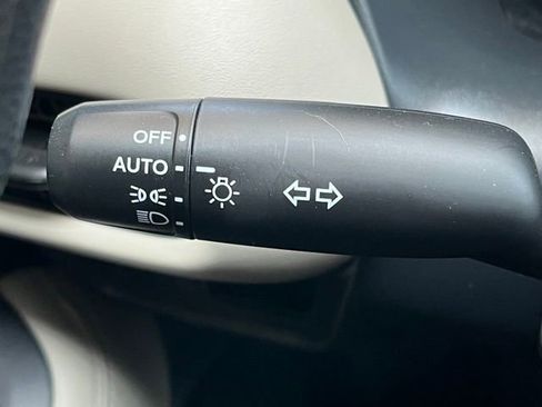 Used 2025 Honda HR-V LX image 19