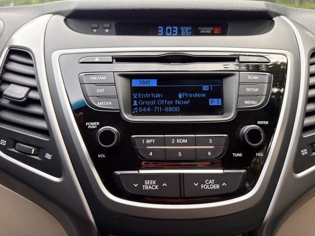 Used 2016 Hyundai Elantra SE FWD image 22