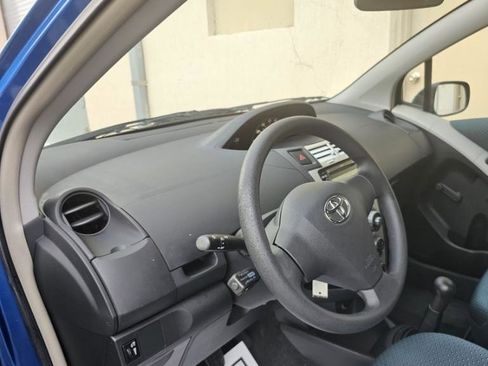 Used 2007 Toyota Yaris 2-Door Hatchback FWD image 21