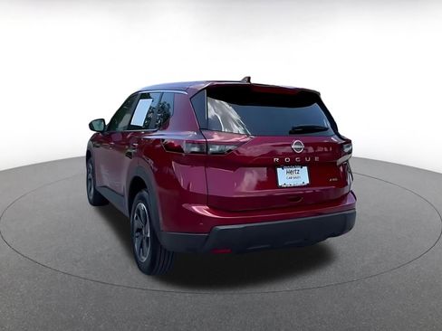 Used 2025 Nissan Rogue SV AWD/4WD image 11