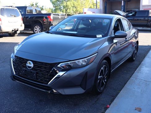 New 2025 Nissan Sentra SV image 8