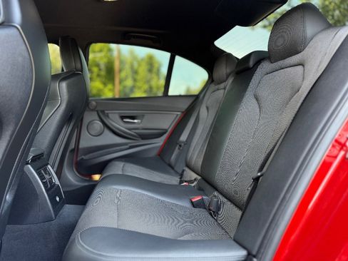 Used 2018 BMW M3 RWD image 25