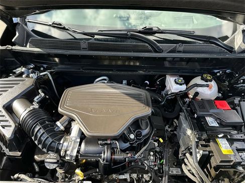 Used 2023 GMC Acadia AT4 w/ Technology Package image 30