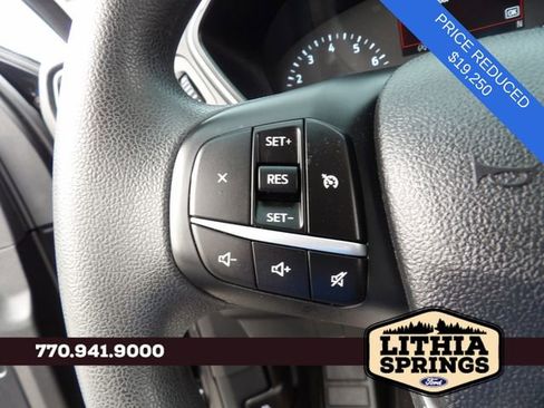 Certified 2022 Ford Escape SE image 21