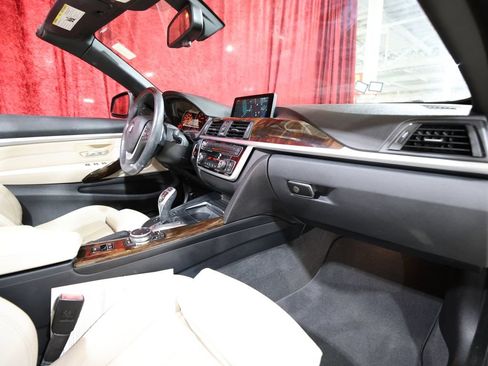 Used 2016 BMW 428i xDrive Convertible AWD/4WD image 25
