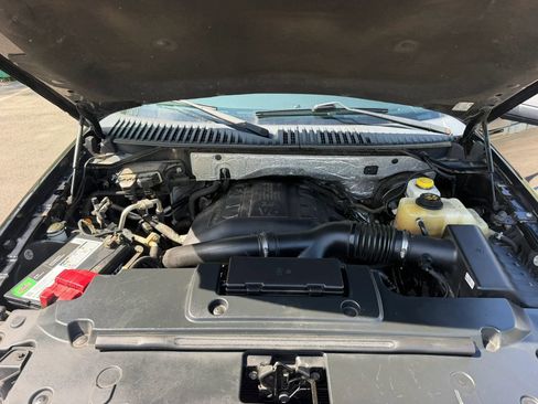 Used 2017 Ford Expedition XLT RWD image 40