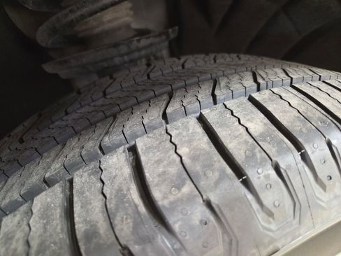 Used 2021 GMC Acadia SLE w/ Elevation Edition image 25