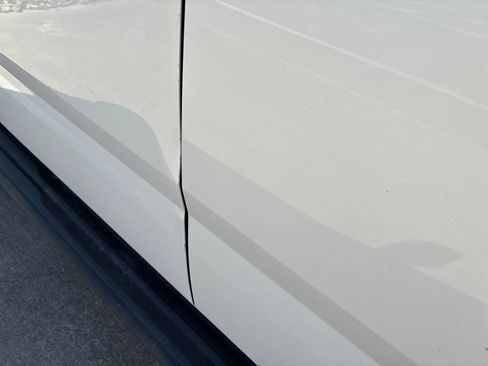 Used 2019 Chevrolet Suburban LT w/ Texas Edition Package RWD image 4