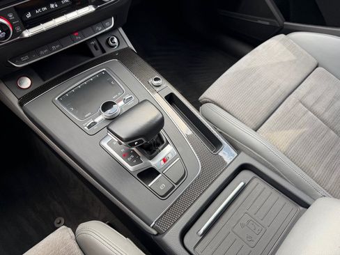 Used 2019 Audi SQ5 Premium Plus w/ Premium Plus Package AWD/4WD image 20