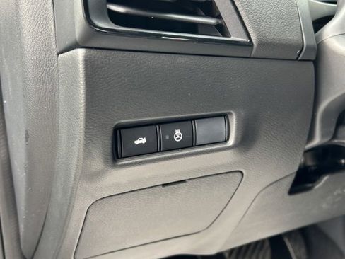 New 2026 Nissan Sentra SR FWD image 33