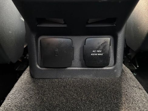 Used 2025 Ford Bronco Badlands AWD/4WD image 14