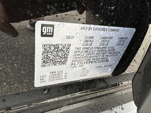 Used 2026 Chevrolet Trax LS w/ LS Convenience Package FWD image 32