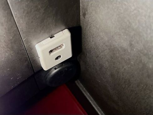 Used 2014 Chevrolet Equinox LT w/ Driver Convenience Package image 19