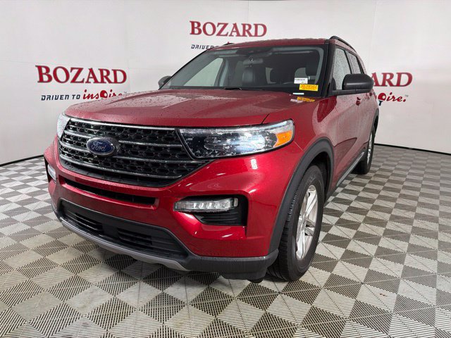 Used 2023 Ford Explorer XLT w/ Equipment Group 202A RWD image 4