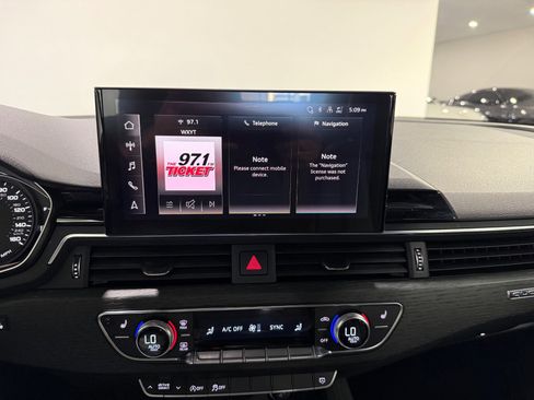 Used 2022 Audi A5 2.0T Premium image 37