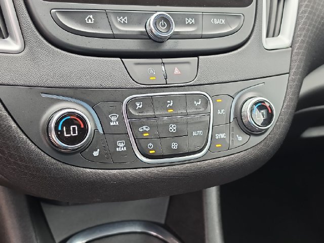 Used 2025 Chevrolet Malibu LT FWD image 23