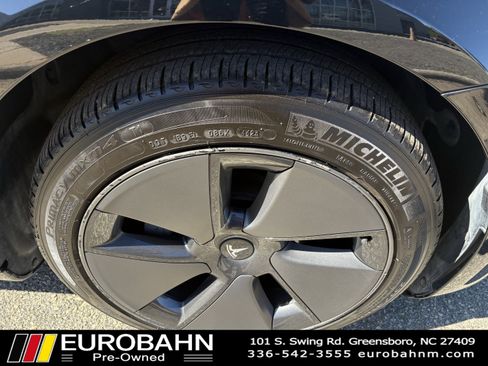 Used 2023 Tesla Model 3 Standard Range image 34