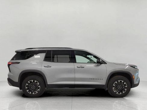 Used 2025 Chevrolet Traverse Z71 AWD/4WD image 11