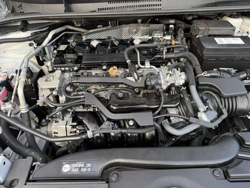 Used 2024 Toyota Corolla LE FWD image 31