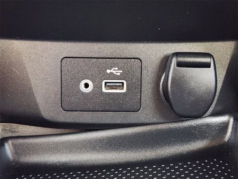 Used 2019 Nissan Rogue S w/ Special Edition Package image 21