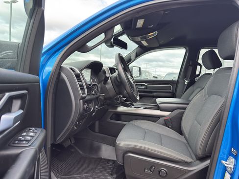 Used 2022 RAM 1500 Big Horn AWD/4WD image 12