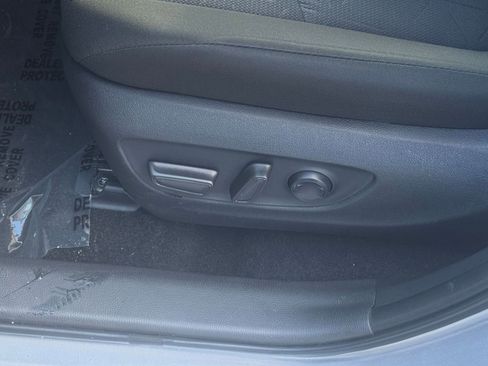 Used 2025 Toyota RAV4 XLE w/ Convenience Package image 22