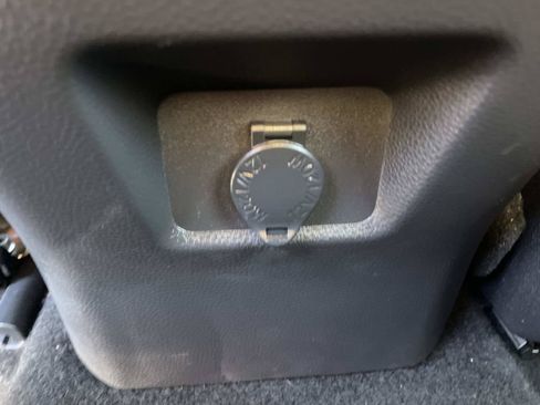 Used 2023 Toyota RAV4 LE FWD image 16