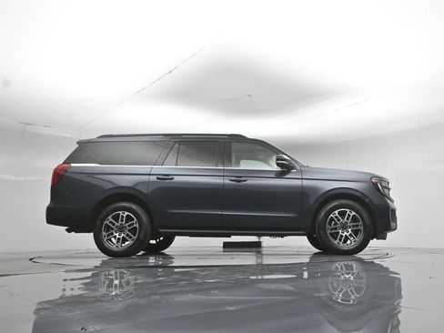 Used 2025 Ford Expedition Max Active RWD image 54