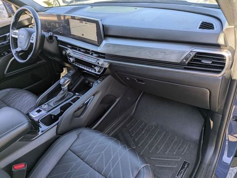 Used 2023 Kia Telluride EX X-Line image 27
