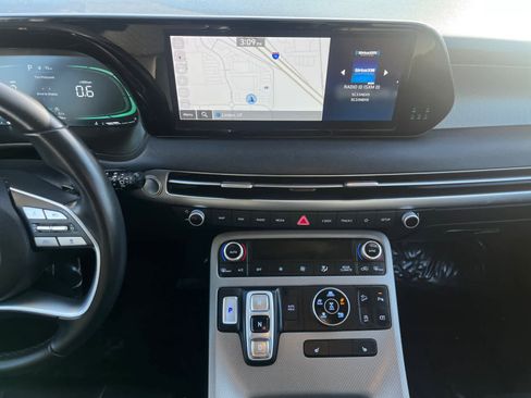 Certified 2024 Hyundai Palisade SEL image 11