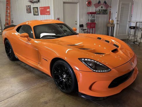 Used 2014 SRT Viper SRT-10 RWD image 1