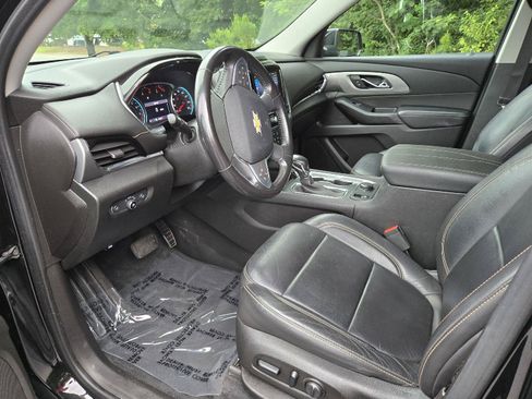 Used 2021 Chevrolet Traverse LT AWD/4WD image 13