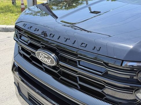 Used 2026 Ford Expedition Max Platinum w/ Stealth Performance Package AWD/4WD image 7