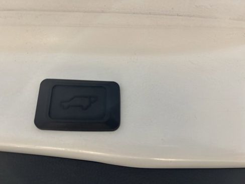 Used 2019 Toyota RAV4 XSE w/ Carpet Mat Package image 17