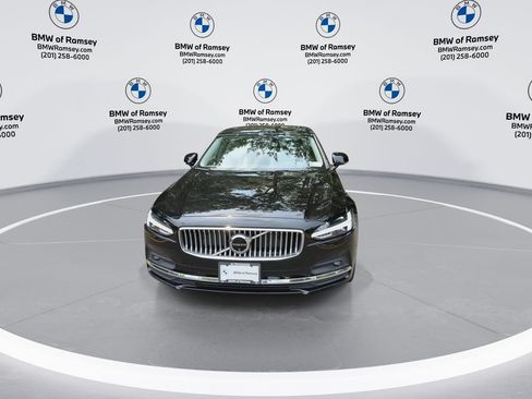 Used 2025 Volvo S90 B6 Plus AWD/4WD image 3