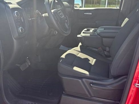 Used 2023 GMC Sierra 1500 Pro w/ Graphite Edition AWD/4WD image 8