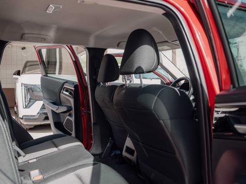 Used 2022 Mitsubishi Outlander ES FWD image 15