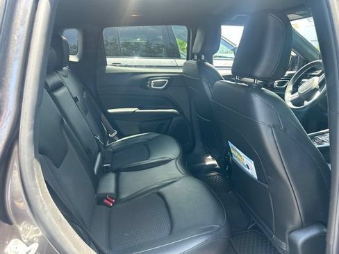 Used 2022 Jeep Compass Latitude w/ Convenience Group FWD image 10