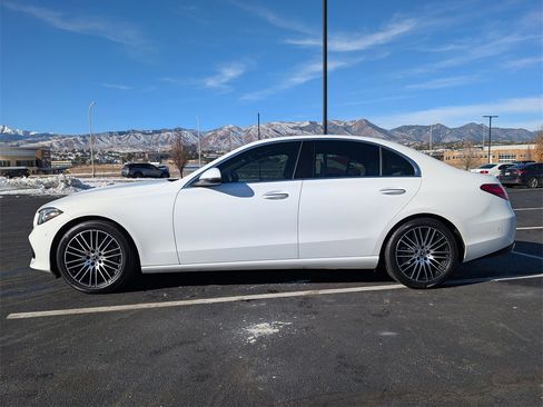 Used 2023 Mercedes-Benz C 300 4MATIC Sedan image 2