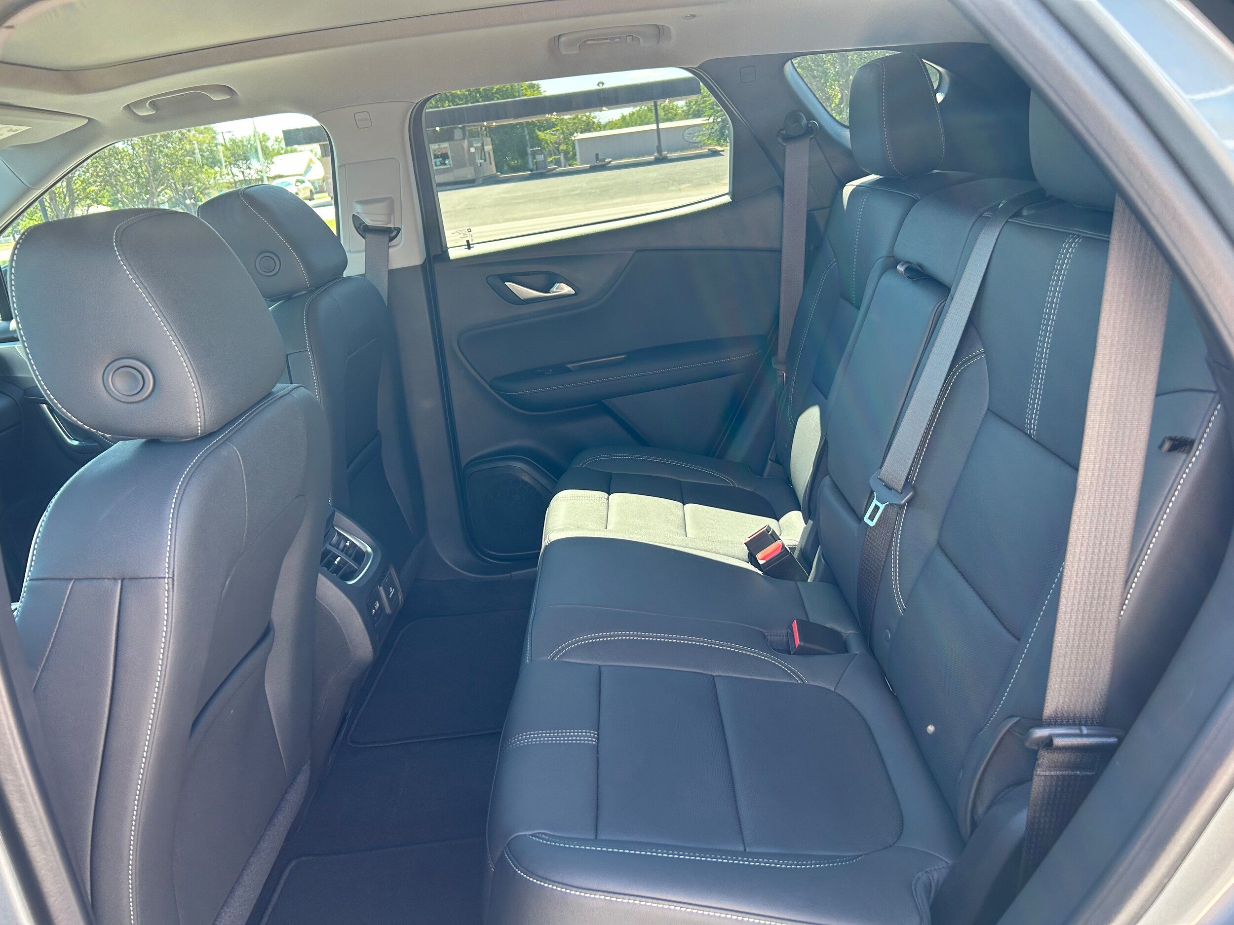 New 2026 Chevrolet Blazer LT w/ Sound & Technology Package FWD image 32