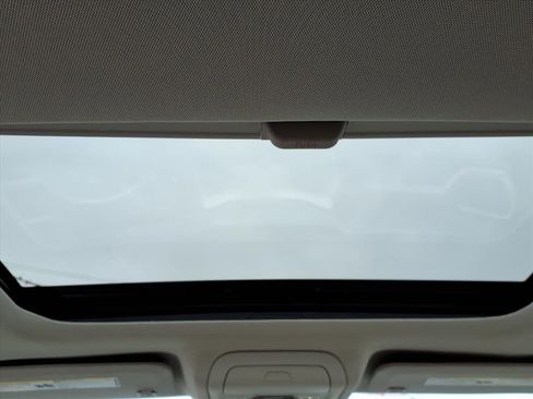 Used 2023 GMC Acadia Denali w/ Denali Technology Package image 20